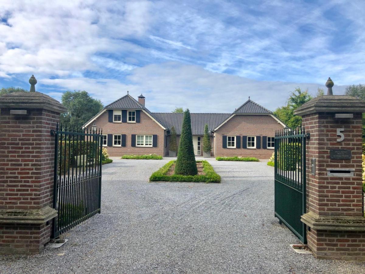 Landhuis Hotel De Hilkensberg Broekhuizen  ภายนอก รูปภาพ