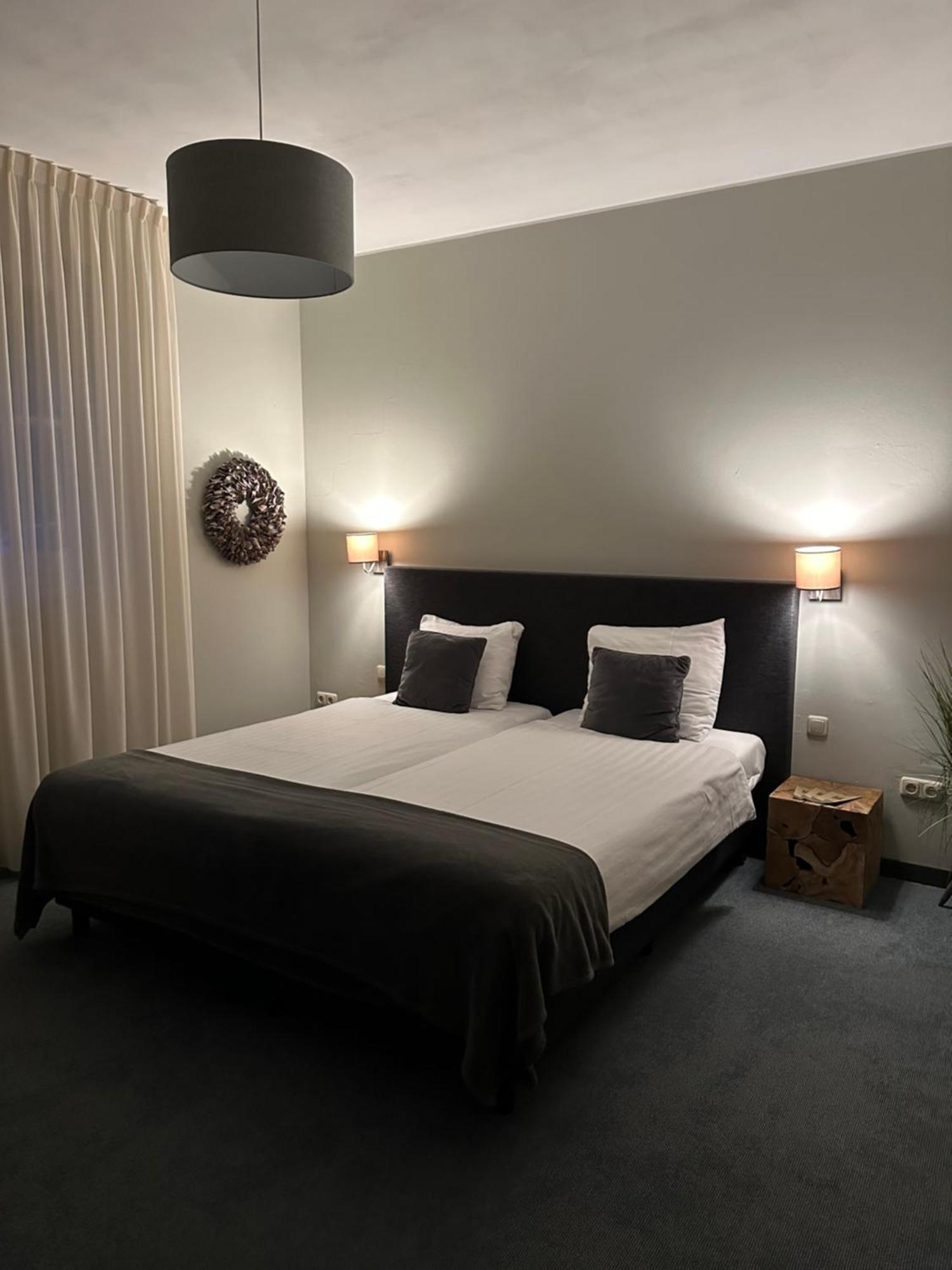 Landhuis Hotel De Hilkensberg Broekhuizen  ภายนอก รูปภาพ